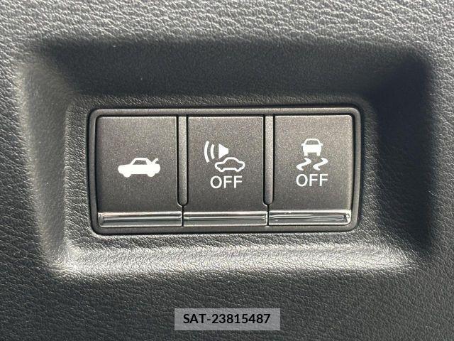 Nissan SKYLINE 2016-03 8438901-12