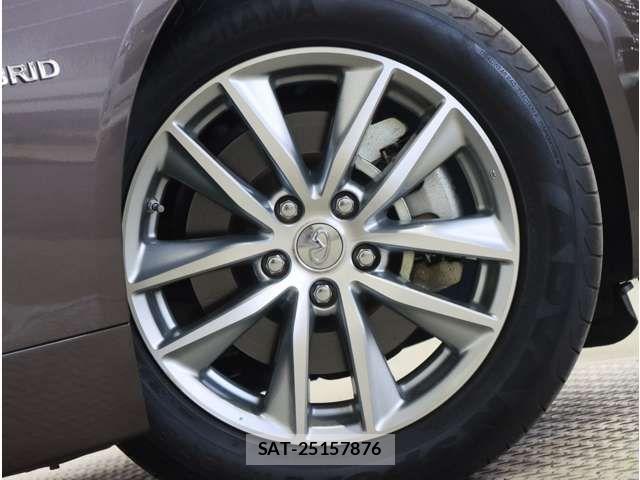 Nissan SKYLINE 2017-09 8458437-18