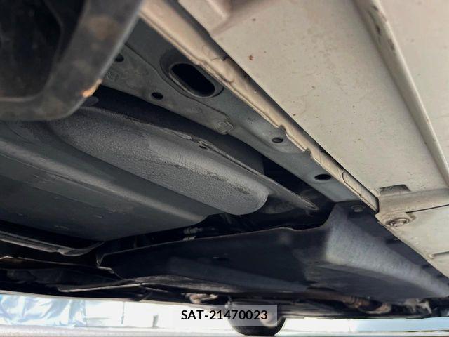 Nissan SKYLINE 2014-08 8527387-17