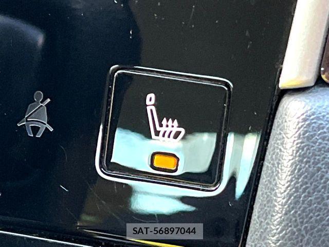 Nissan SKYLINE 2018-01 8563561-5