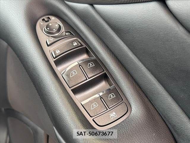 Nissan SKYLINE 2014-03 8628915-22