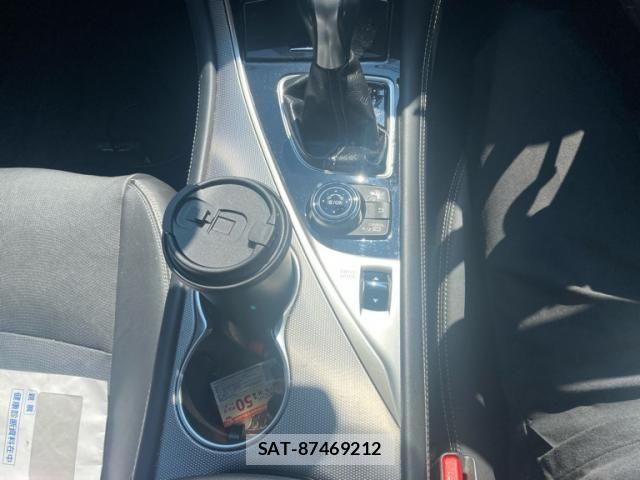 Nissan SKYLINE 2016-06 8628916-18