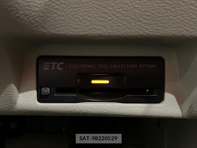 Nissan SKYLINE 2014-07 8661612-16