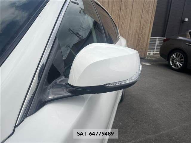 Nissan SKYLINE 2015-08 8686573-23