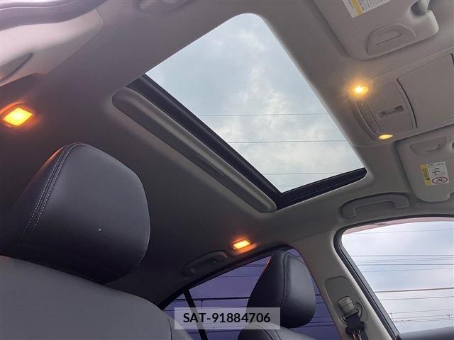 Nissan SKYLINE 2019-09 8831639-12