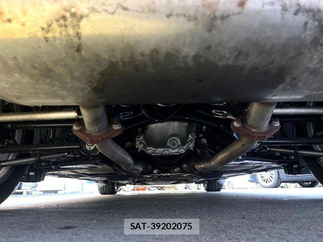 Nissan SKYLINE 2015-01 8882201-17