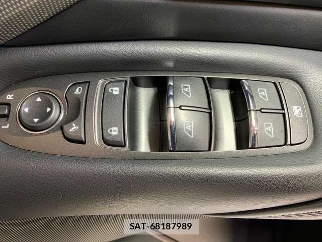 Nissan SKYLINE 2018-01 3683651-12