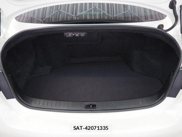 Nissan SKYLINE 2018-05 5878798-10