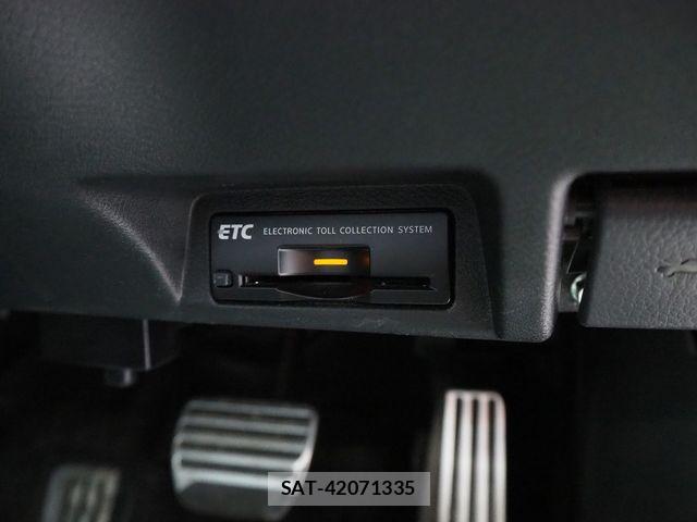 Nissan SKYLINE 2018-05 5878798-15
