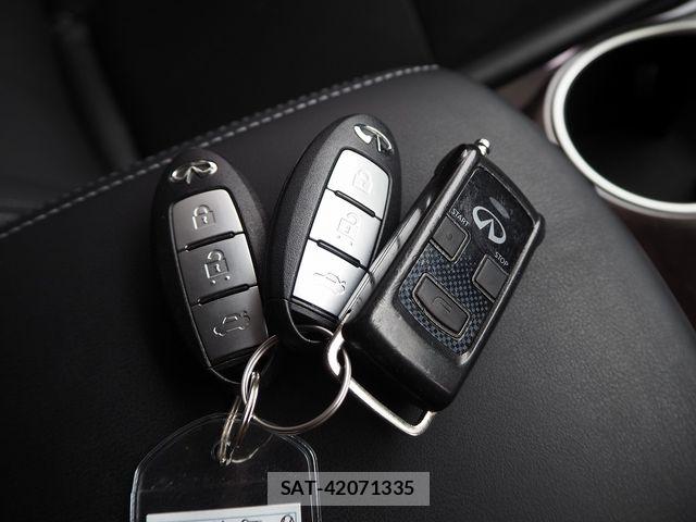 Nissan SKYLINE 2018-05 5878798-18