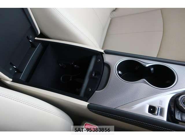 Nissan SKYLINE 2014-03 6912773-19