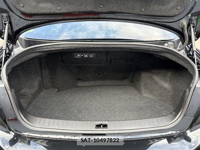 Nissan SKYLINE 2017-03 8038305-16