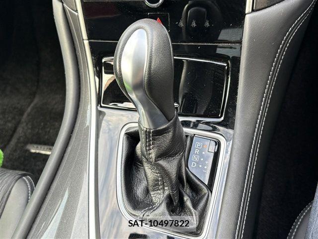 Nissan SKYLINE 2017-03 8038305-22