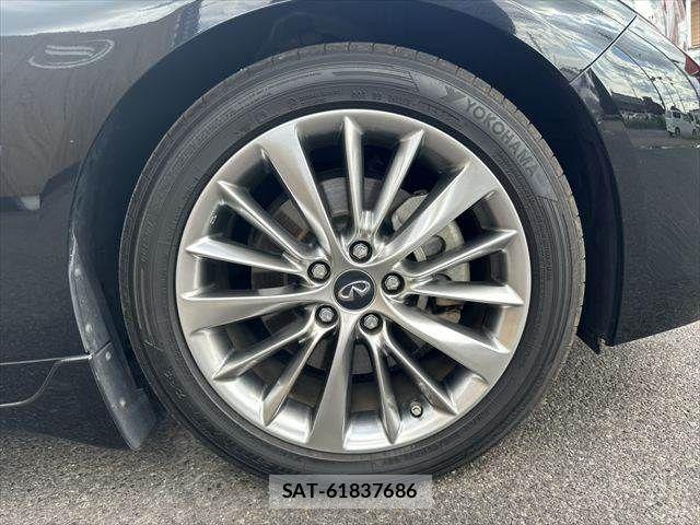 Nissan SKYLINE 2018-06 8438902-11