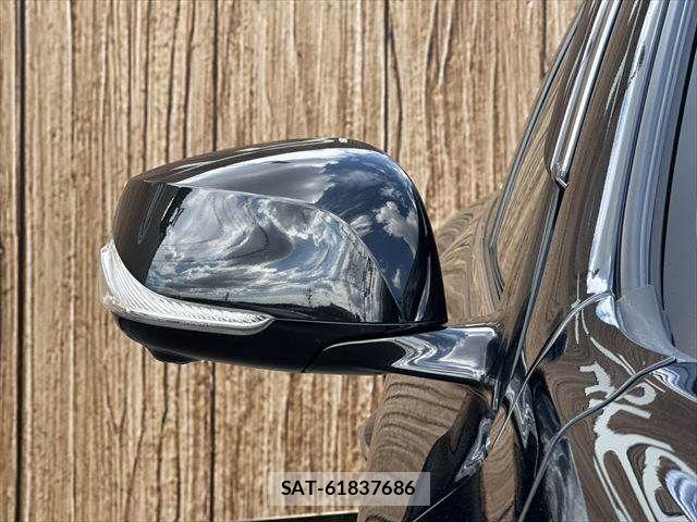Nissan SKYLINE 2018-06 8438902-24