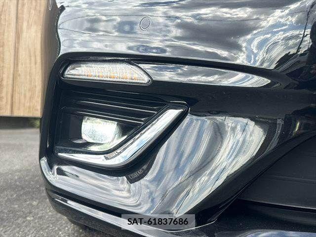 Nissan SKYLINE 2018-06 8438902-29