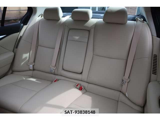 Nissan SKYLINE 2014-04 8882205-6