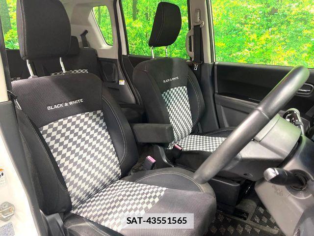 Suzuki SOLIO 2014-01 3776823-5
