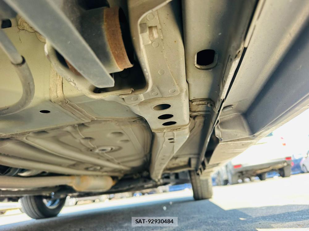 Suzuki SOLIO 2018 3940737-37