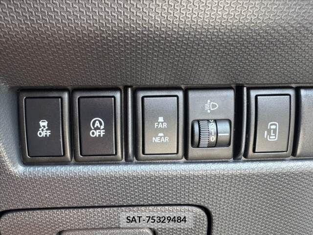 Suzuki SOLIO 2014-09 6018884-5