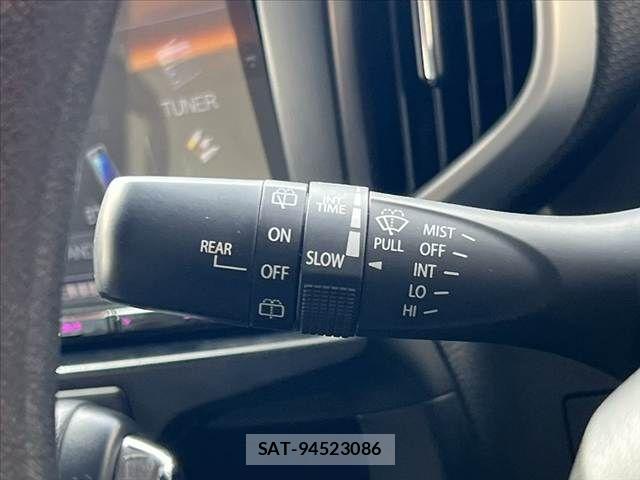 Suzuki SOLIO 2019-03 6678128-29