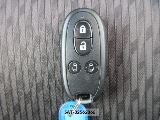 Suzuki SOLIO 2015-11 6717313-25