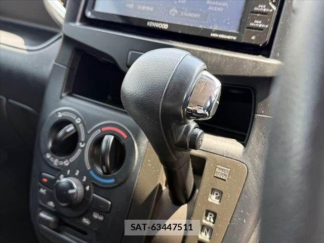 Suzuki SOLIO 2018-03 7215962-25