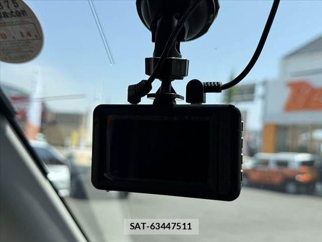 Suzuki SOLIO 2018-03 7215962-27
