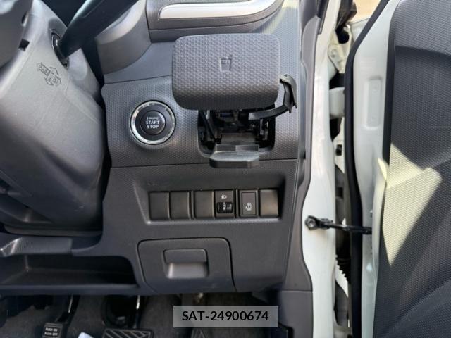 Suzuki SOLIO 2012-01 7330151-20