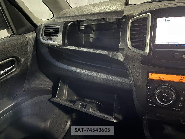 Suzuki SOLIO 2011-05 7330148-11