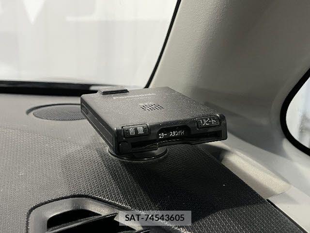 Suzuki SOLIO 2011-05 7330148-15