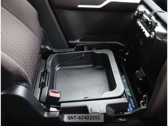 Suzuki SOLIO 2017-09 7330143-27
