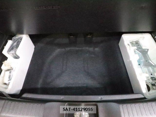 Suzuki SOLIO 2018-02 8038317-13