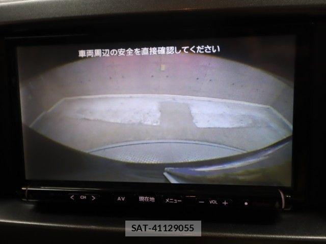 Suzuki SOLIO 2018-02 8038317-15