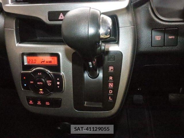 Suzuki SOLIO 2018-02 8038317-18