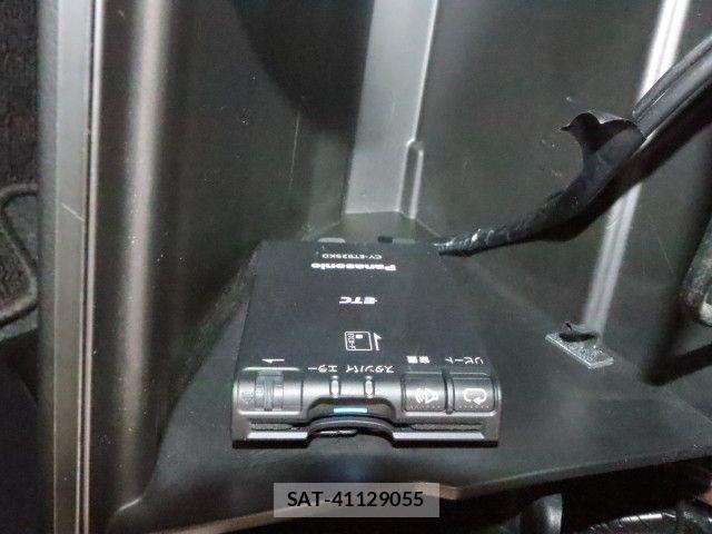 Suzuki SOLIO 2018-02 8038317-22