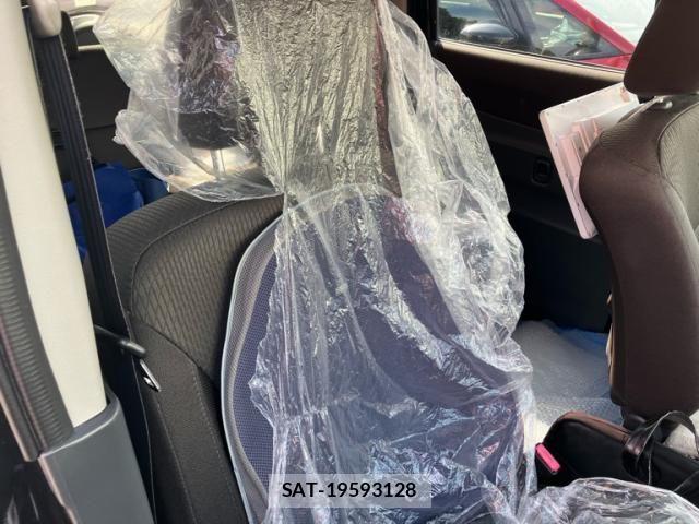 Suzuki SOLIO 2011-10 8038325-12