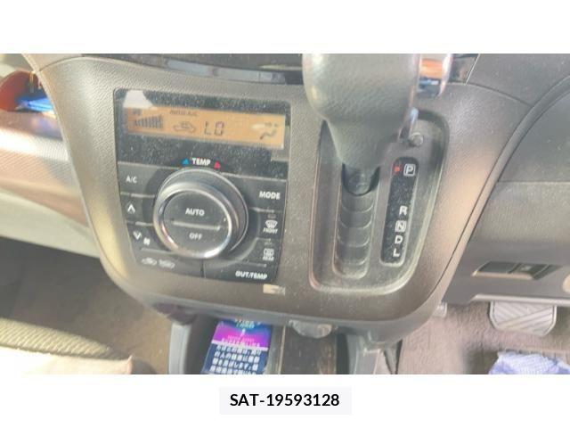 Suzuki SOLIO 2011-10 8038325-16