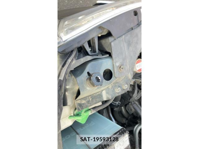 Suzuki SOLIO 2011-10 8038325-22