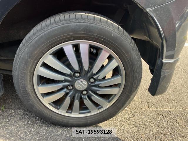 Suzuki SOLIO 2011-10 8038325-8