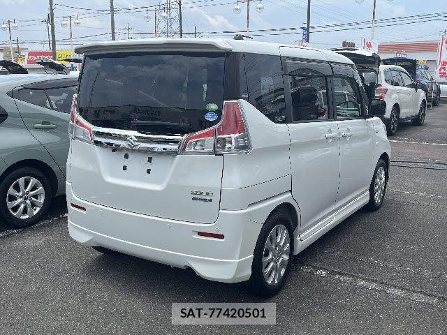 Suzuki SOLIO 2018-09 8075610-2