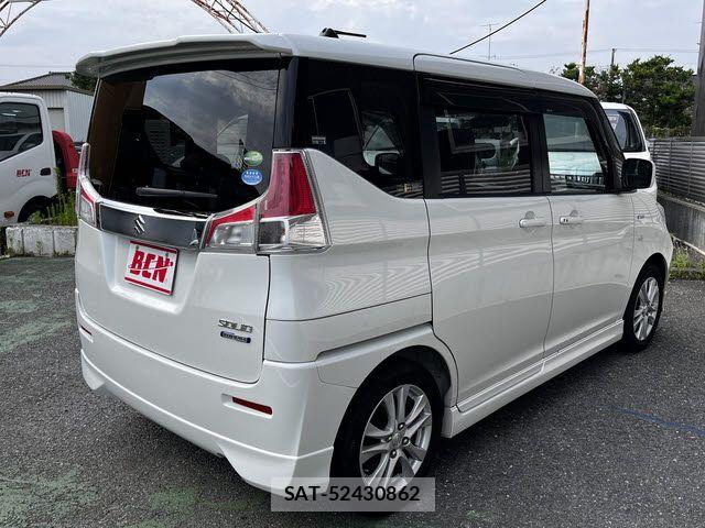 Suzuki SOLIO 2015-09 8075608-2