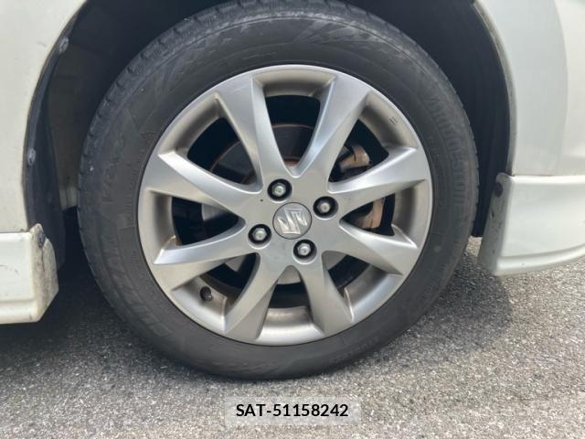 Suzuki SOLIO 2012-02 8101930-9