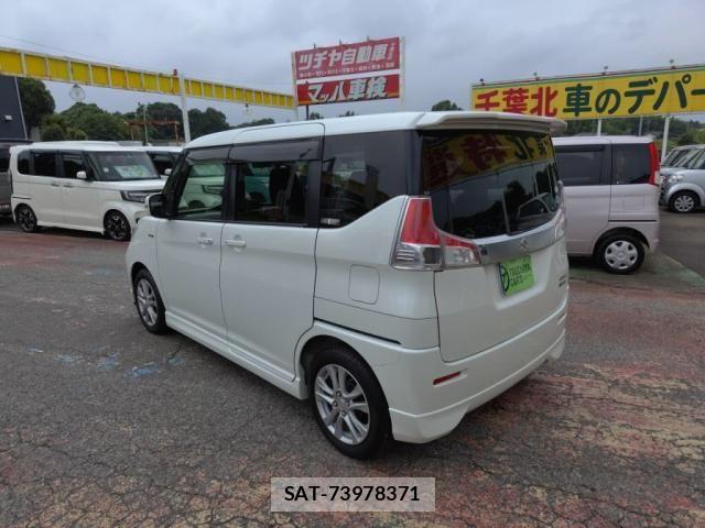 Suzuki SOLIO 2016-02 8101924-11