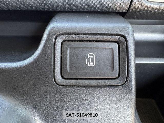 Suzuki SOLIO 2017-12 8132426-27