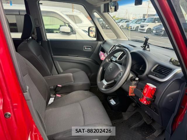 Suzuki SOLIO 2015-01 8132427-11