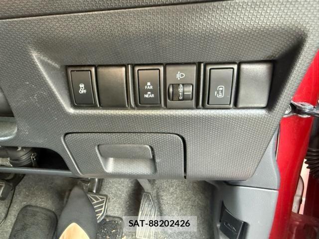 Suzuki SOLIO 2015-01 8132427-13