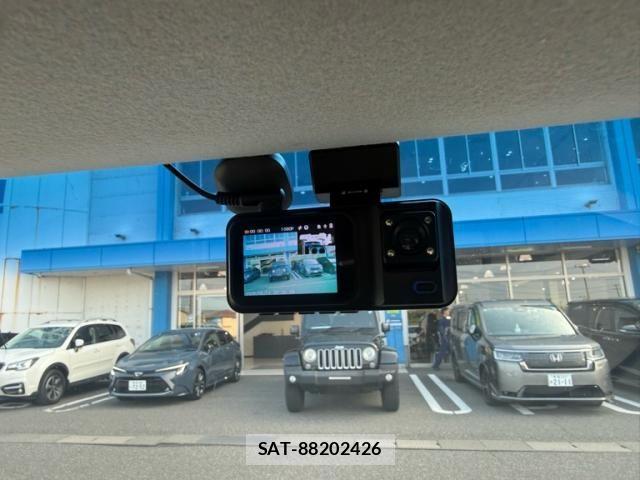 Suzuki SOLIO 2015-01 8132427-21