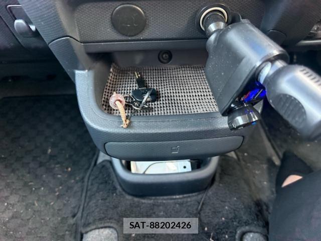 Suzuki SOLIO 2015-01 8132427-22