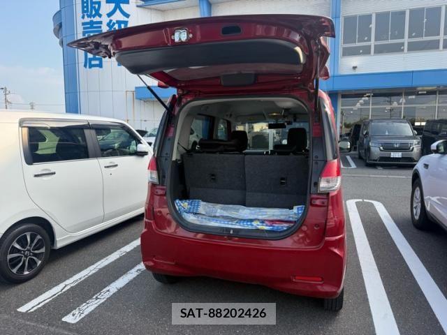 Suzuki SOLIO 2015-01 8132427-4